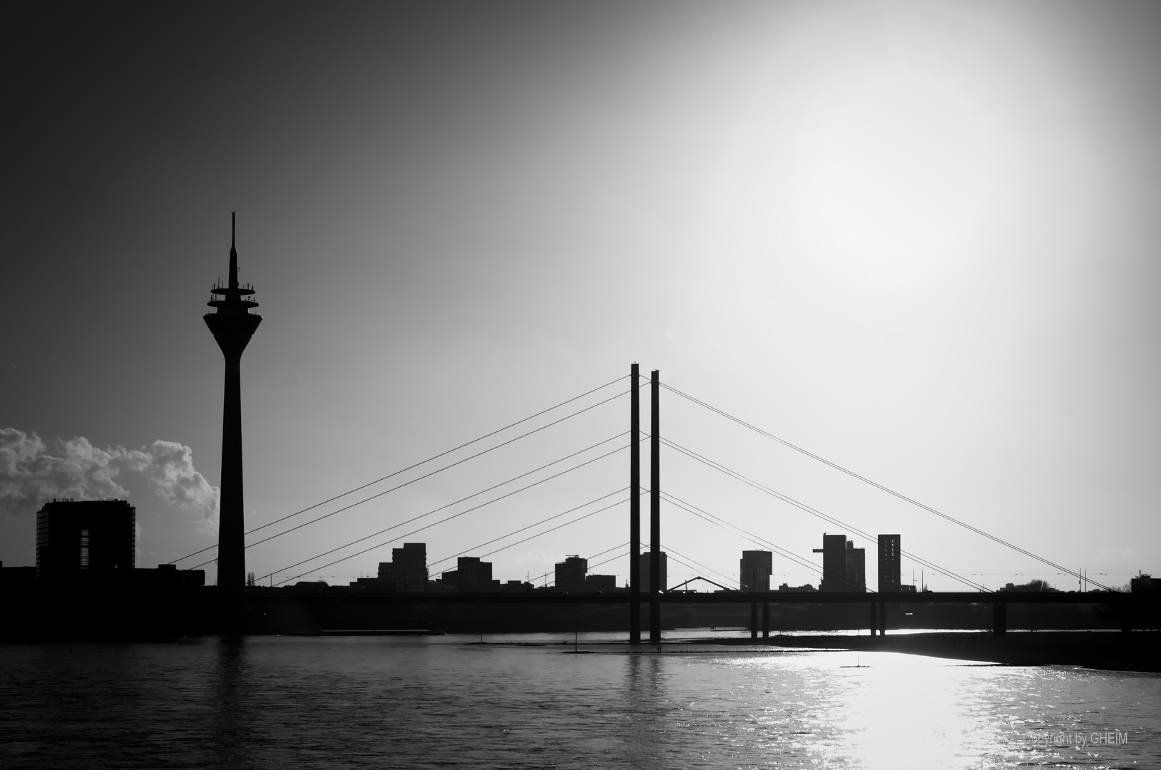 Rheinkniebrücke, Düsseldorf