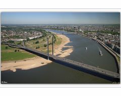 Rheinkniebrücke Düsseldorf