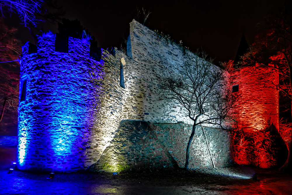 Rheinleuchten 2016 - Burg Lahneck, französische Mauer