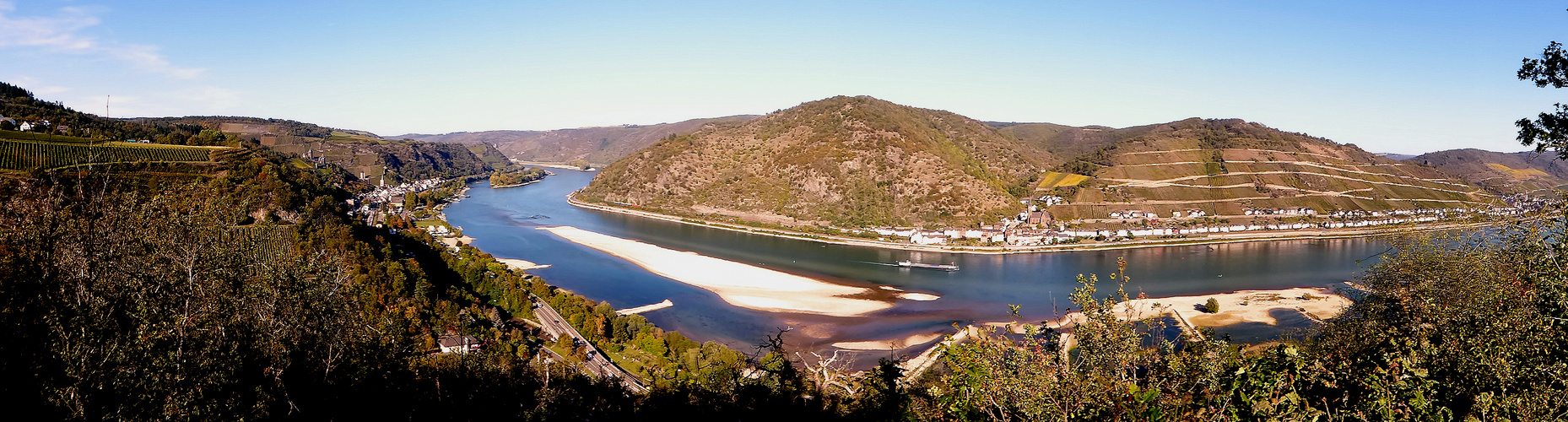 Rheinpanaroma zwischen Bacharach und Lorch