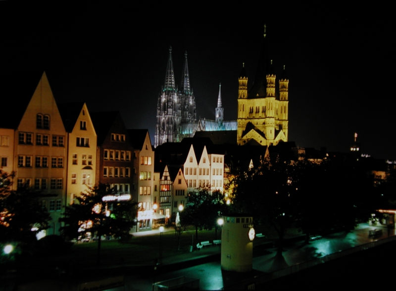 Rheinpanorama - Köln bei Nacht