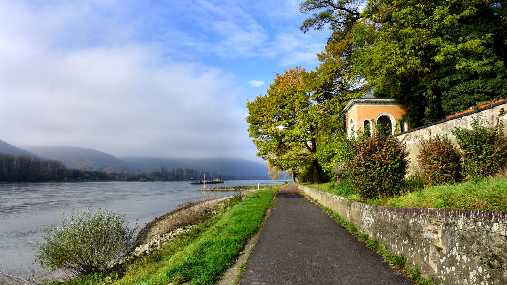 Rheinpromenade in Leutesdorf