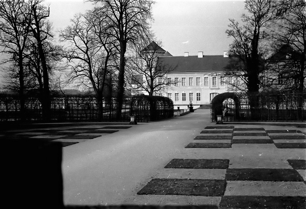 Rheinsberg. Sichtachse Park - Schloss