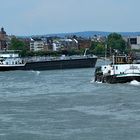 Rheinschifffahrt bei Mainz