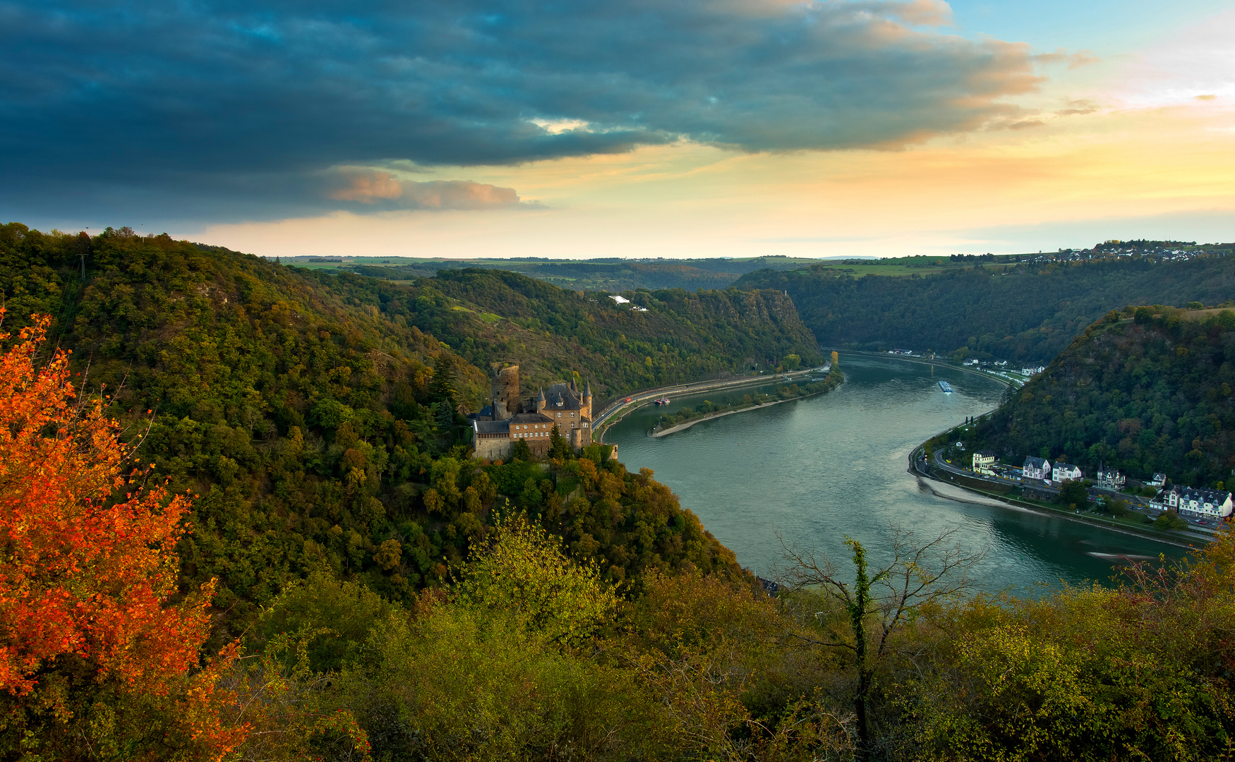 Rheinschleife bei der Loreley