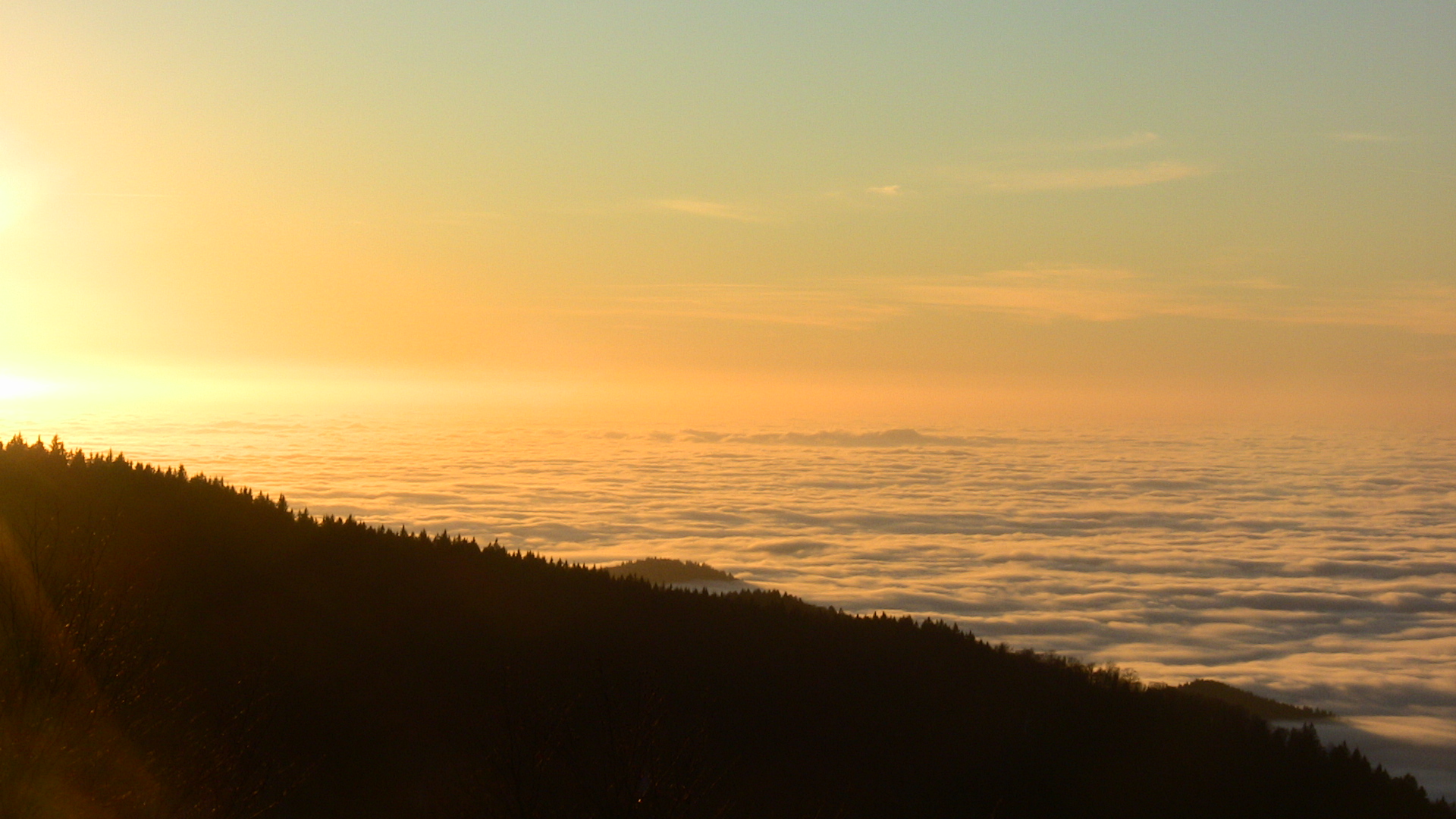 Rheintal unter Wolken