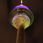 Rheinturm bei Nacht