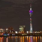 Rheinturm bei Nacht