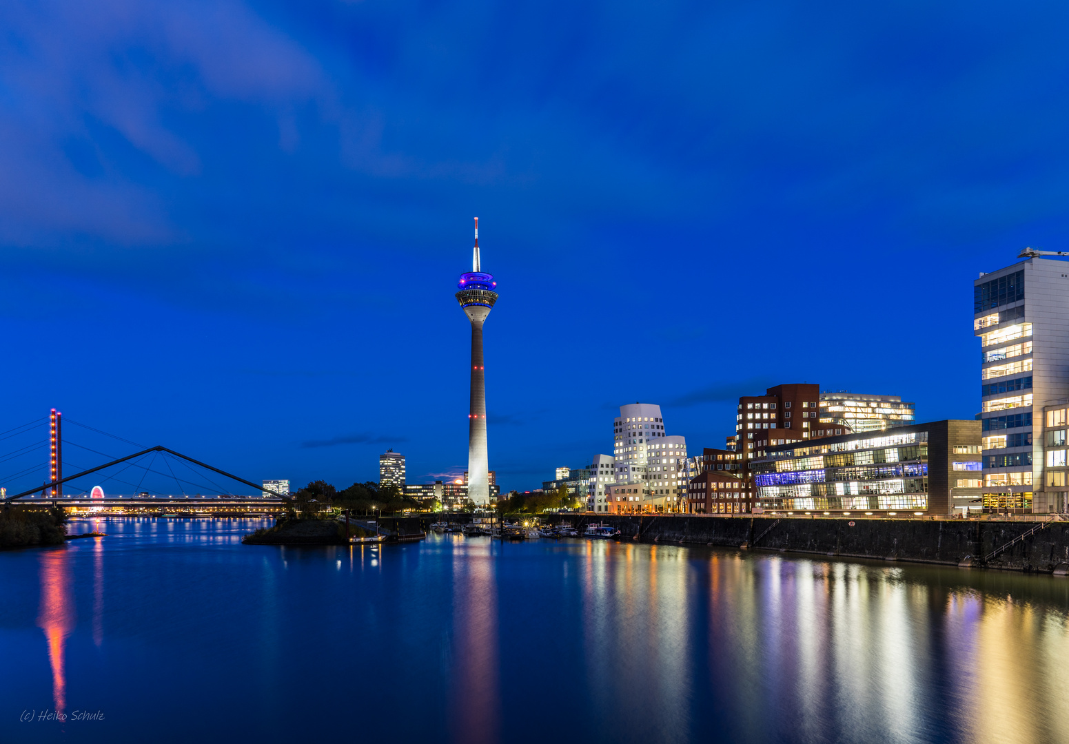 Rheinturm Düsseldorf