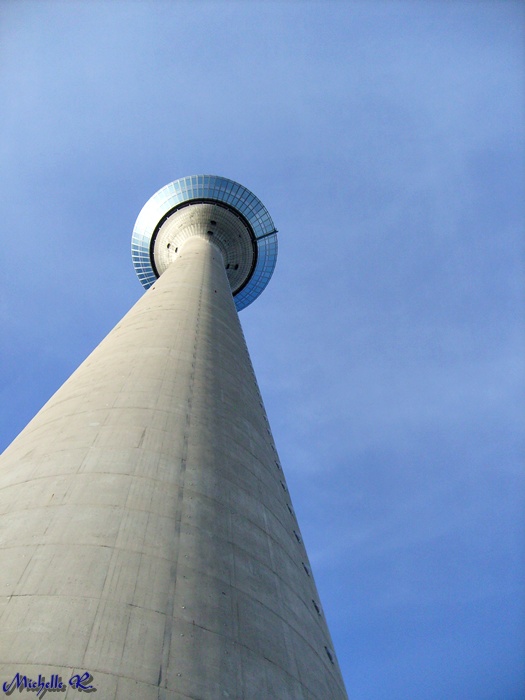 Rheinturm Düsseldorf