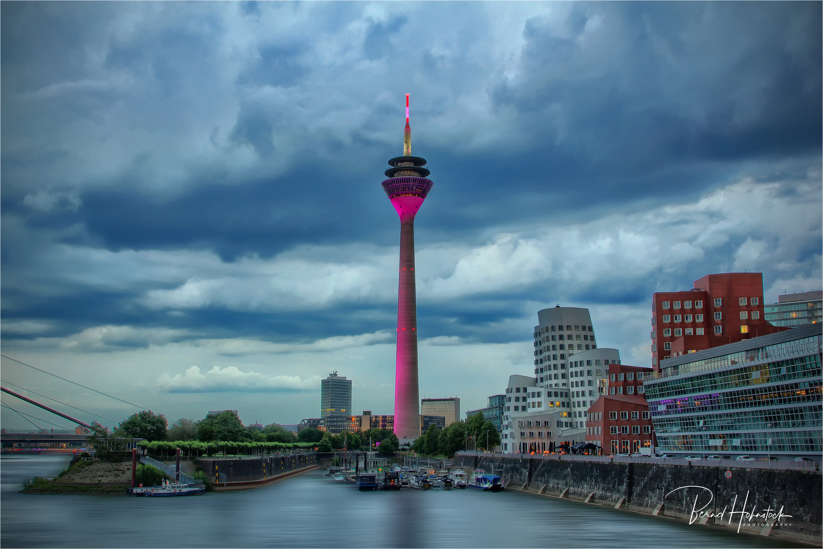  Rheinturm Düsseldorf .... 5G Telekom