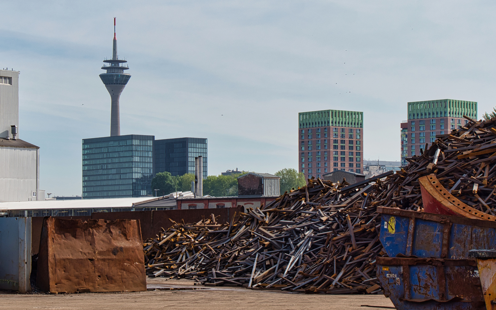 Rheinturm Düsseldorf