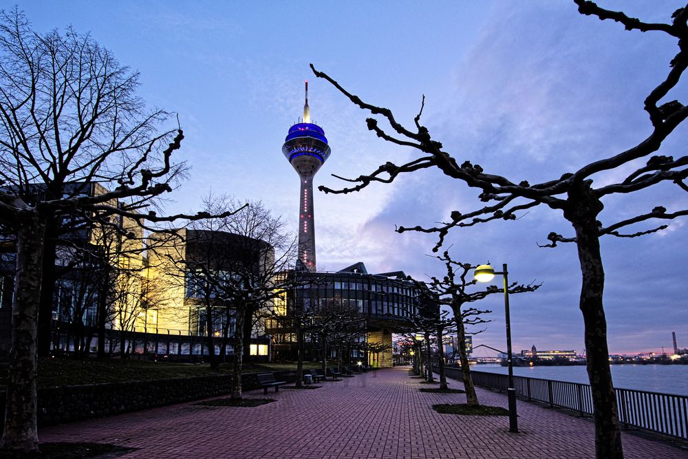 Rheinturm Düsseldorf