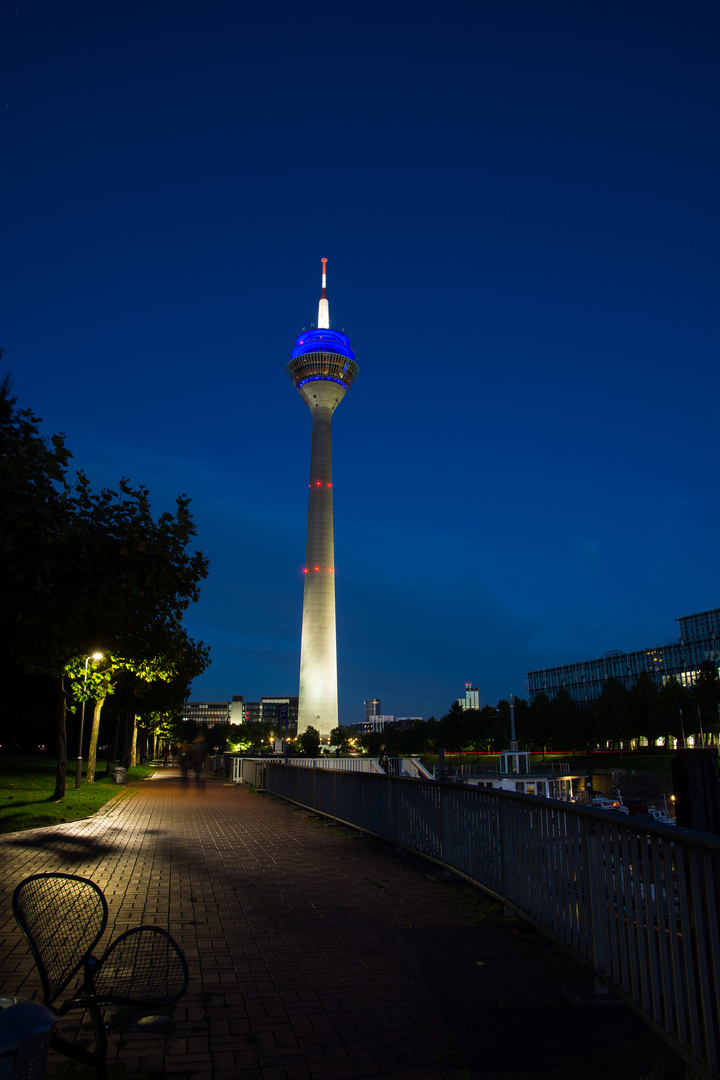 Rheinturm in Düsseldorf