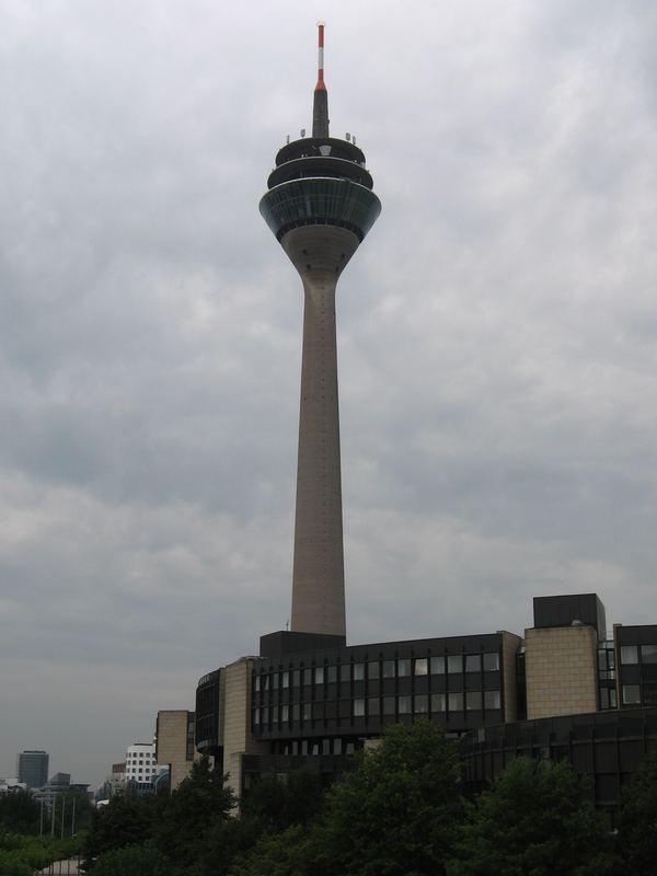 Rheinturm in Düsseldorf