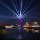 Rheinturm in magenta 2