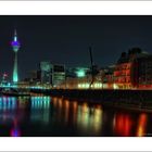 Rheinturm Medienhafen Düsseldorf ...