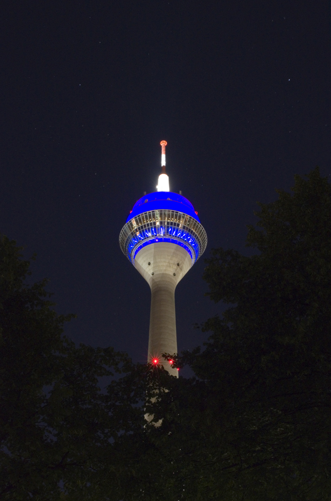 Rheinturm oder Raumschiff