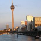 Rheinturm und Medienhafen