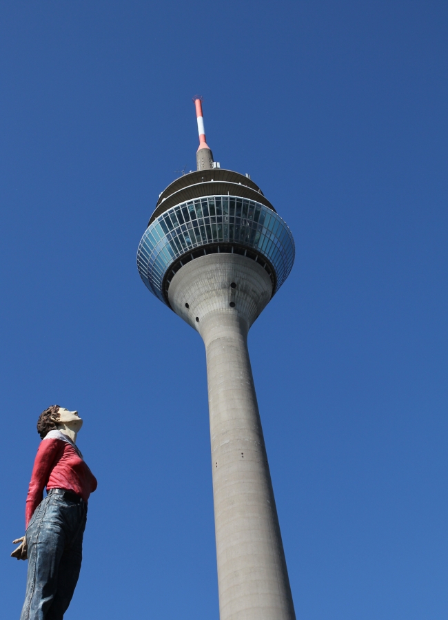 Rheinturmguckerin