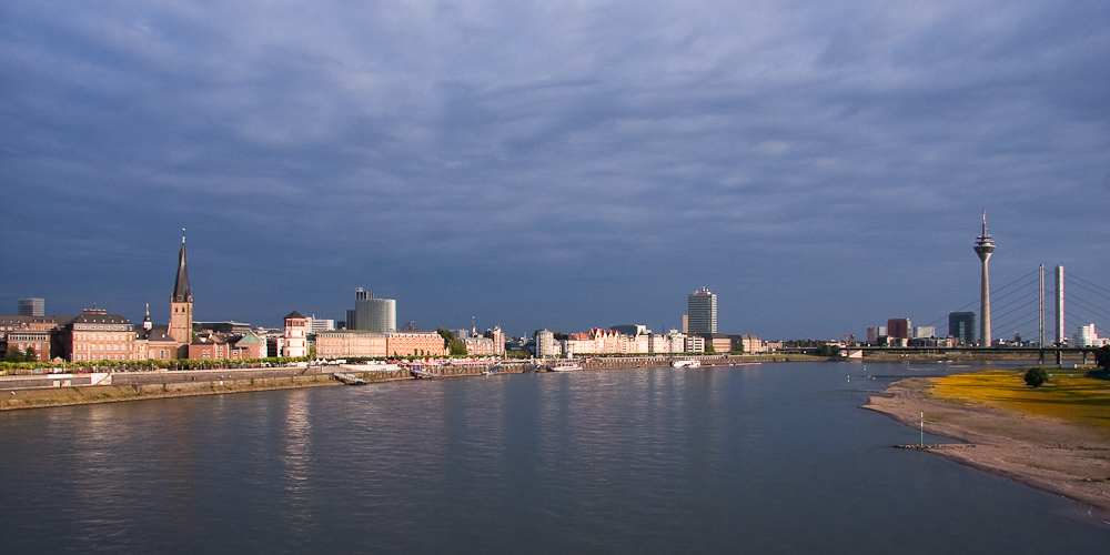 Rheinuferpromenade