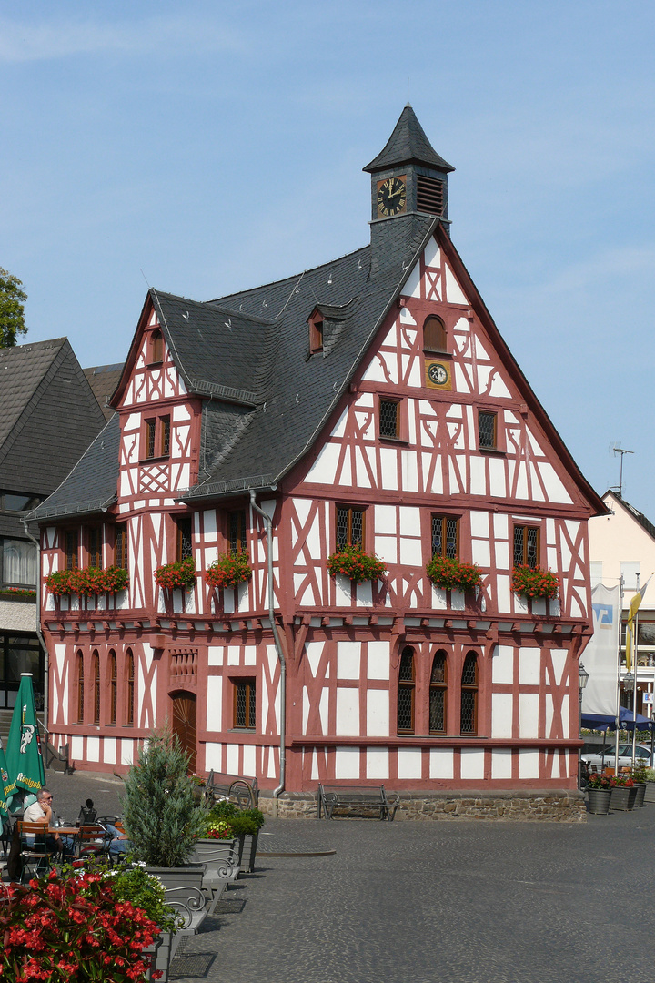 Rhens (Mittelrheintal) - Rathaus