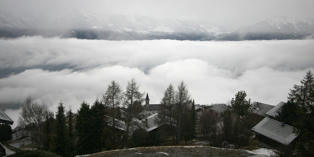 Rhônetal in Wolken