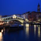 Rialto bei Nacht