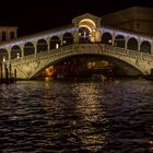 Rialto bridge by night