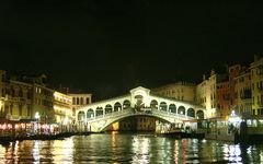 Rialto-Nacht im November