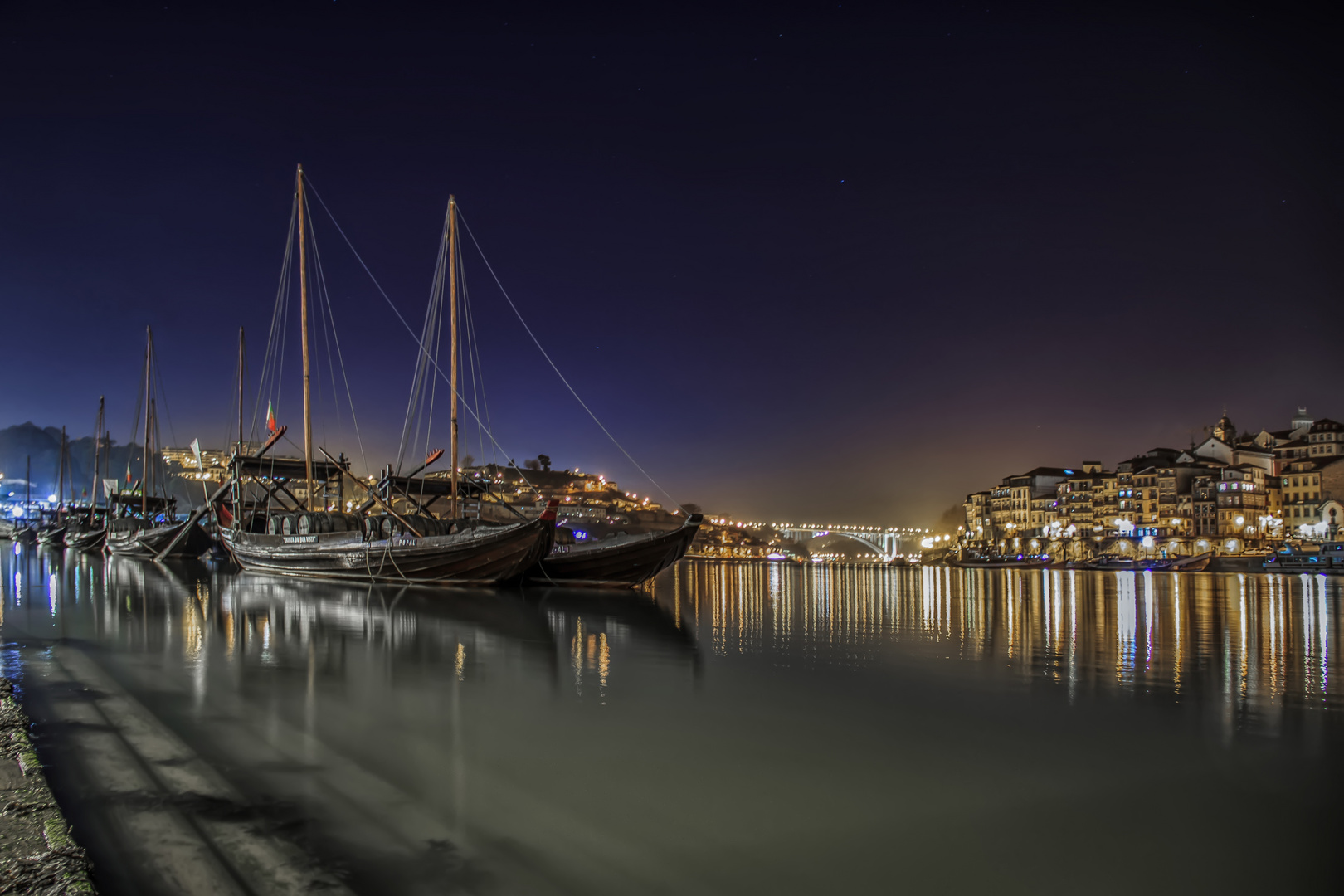 Ribeira of Porto by night!