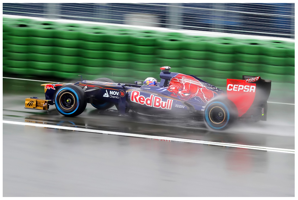 *Ricciardo - Toro Rosso*