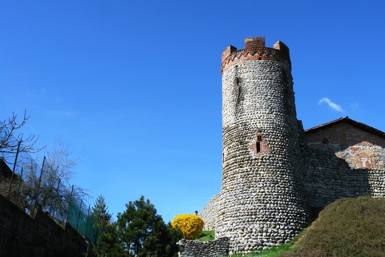 Ricetto di Candelo in Piemonte,la torre del borgo medioevale