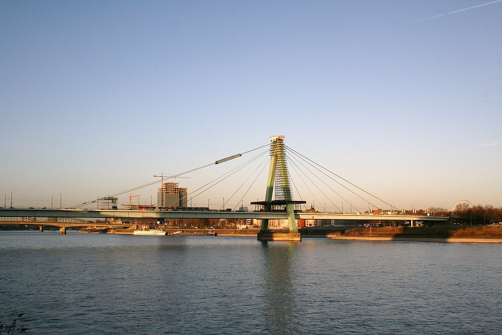 Richtung Severinsbrücke und Deutzer Brücke (29.11.2011) (4)