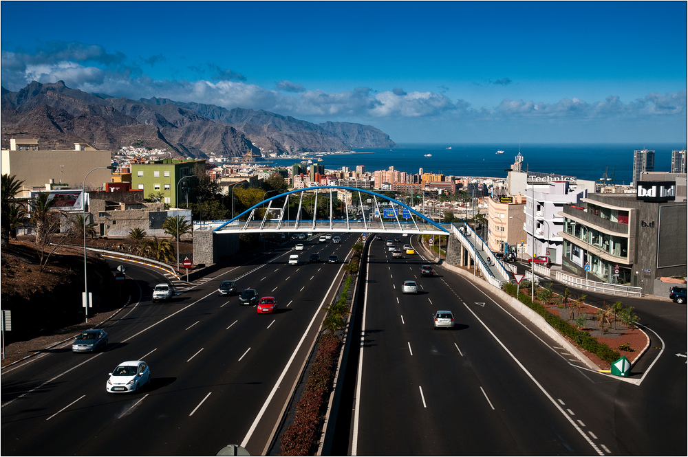 Richtung Sonne - mit Blick auf Santa Cruz de Tenerife