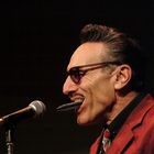 Rick Estrin mit Harp