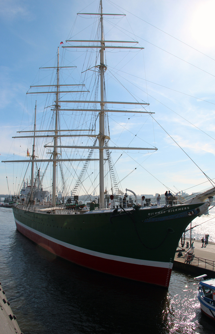 Rickmer Rickmers am Hamburger Hafen