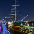 Rickmer Rickmers bei Nacht