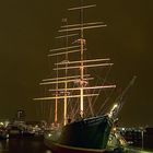 Rickmer Rickmers bei Nacht