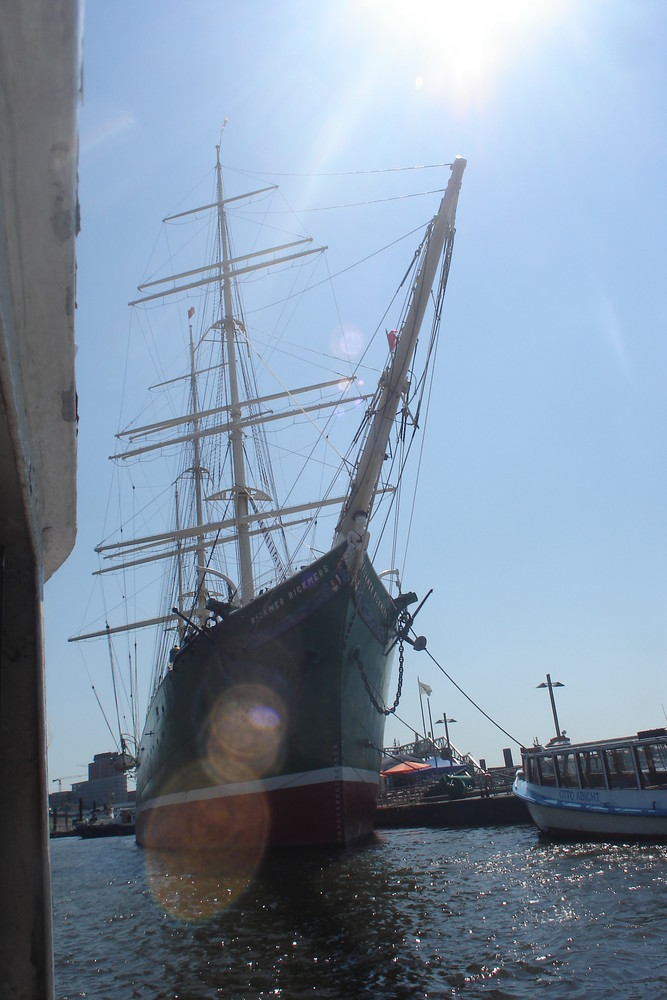 Rickmer Rickmers im Hamburger Hafen