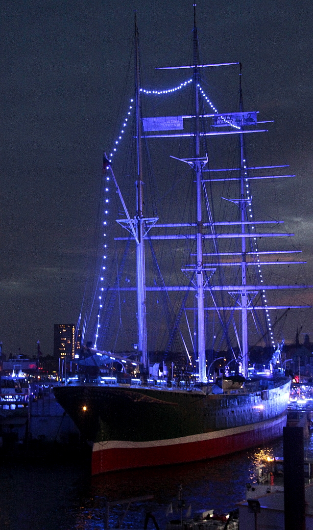 Rickmer Rickmers in Blau