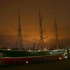 Rickmer Rickmers in der Nacht