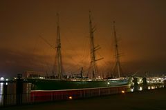 Rickmer Rickmers in der Nacht