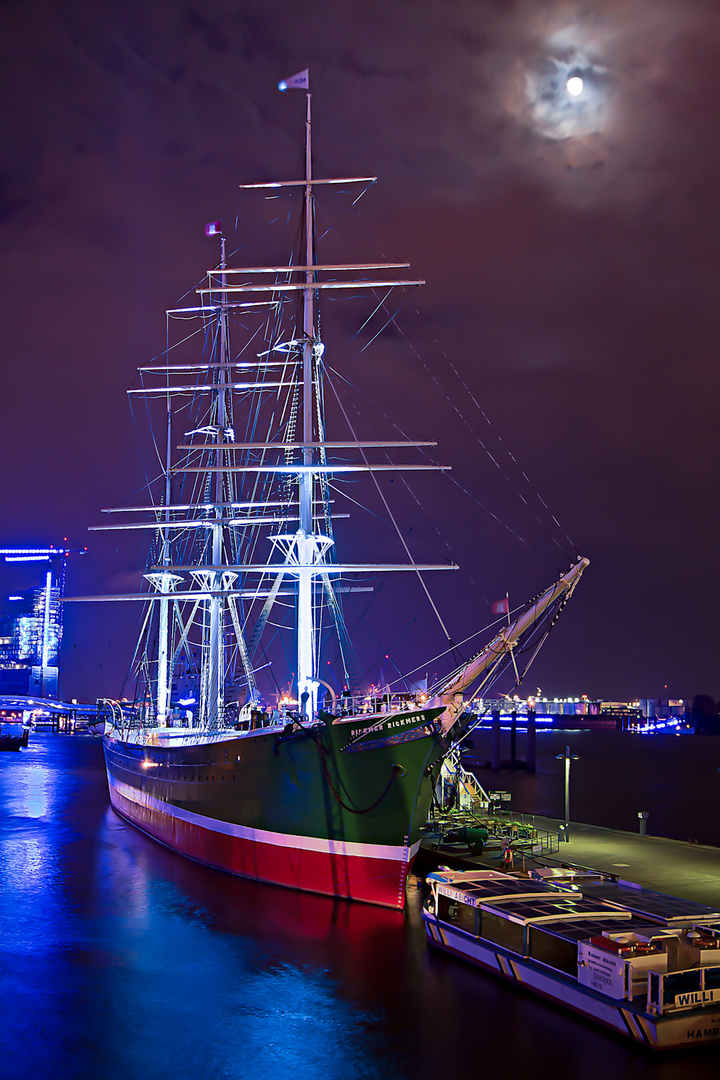 Rickmer-Rickmers nach Geisterstunde (Blue Port 2010)