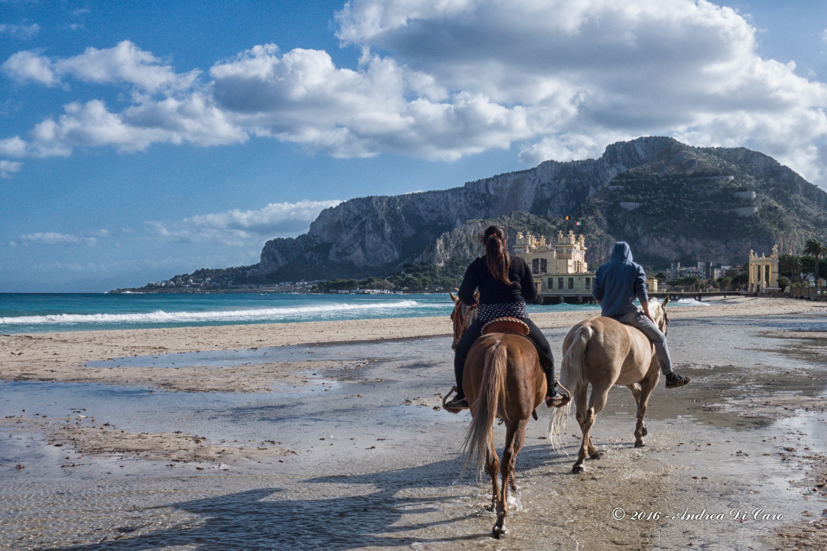 Ride at the beach   004