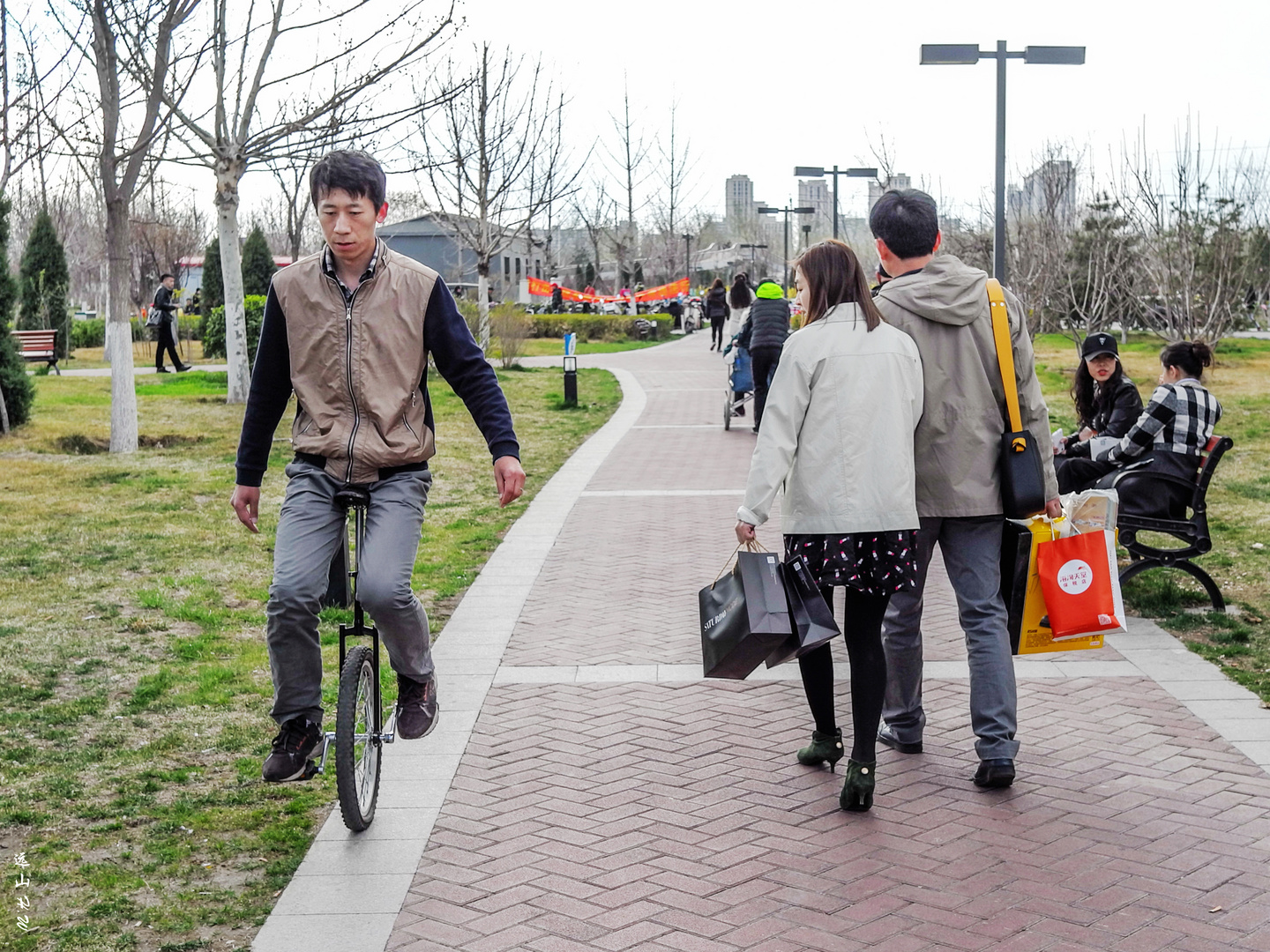 Riding on an unicycle