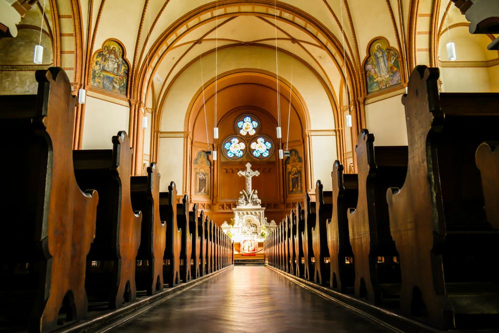 Riesa - Blick auf den Altar der Trinitatiskirche