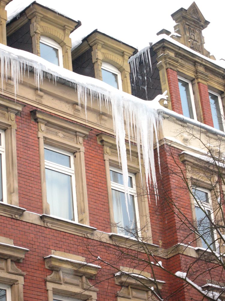 Riesen-Eiszapfen