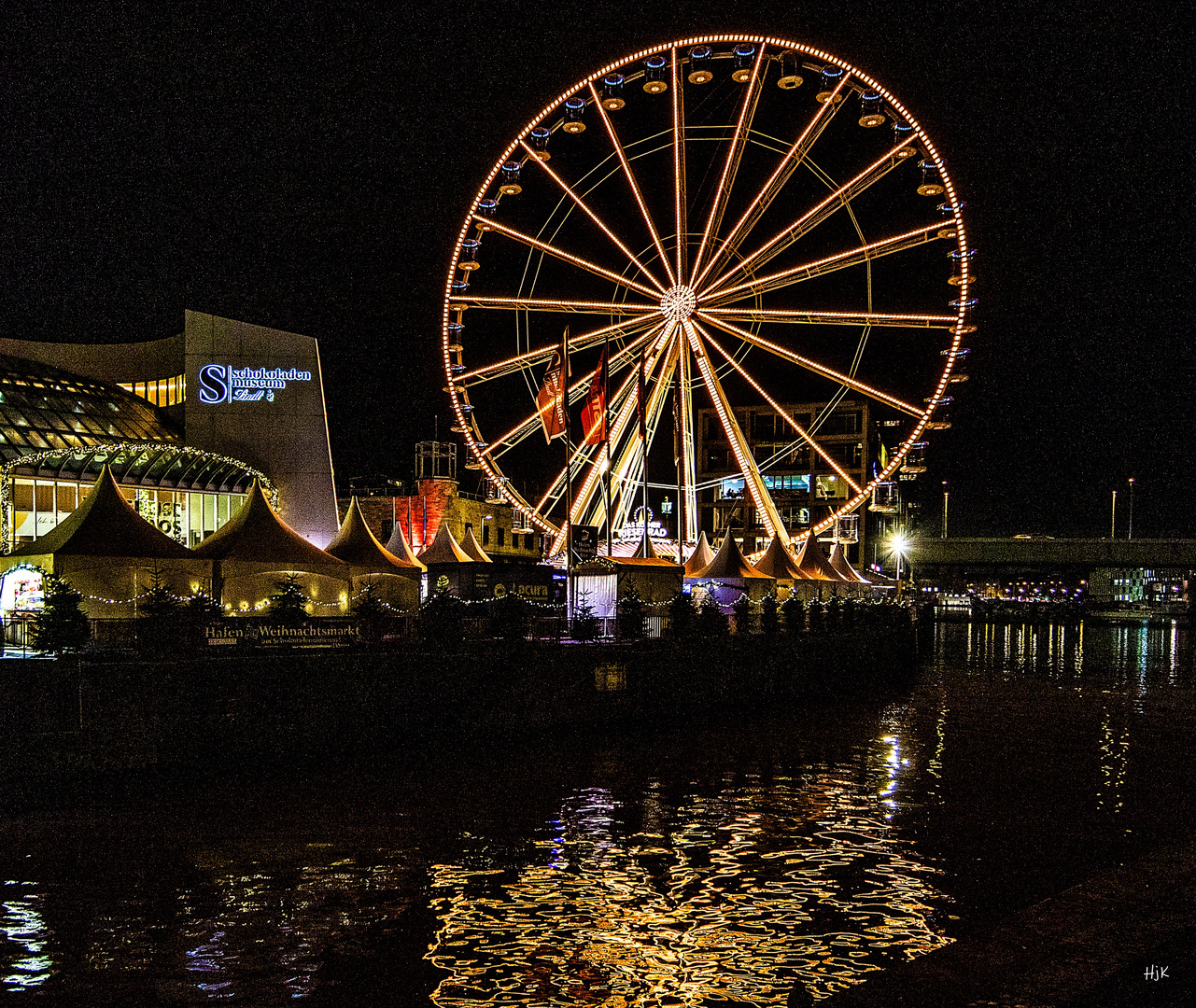 Riesenrad am Hafen-Weihnachtsmarkt ..