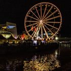 Riesenrad am Hafen-Weihnachtsmarkt ..